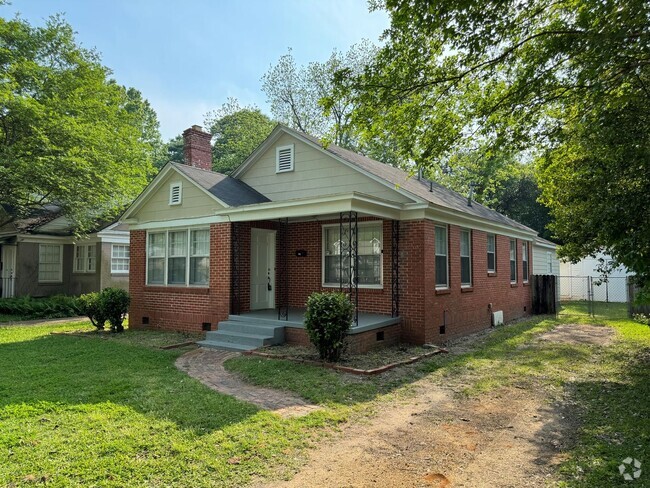 Building Photo - Gorgeous Features! 3 Bedroom with Bonus room Rental