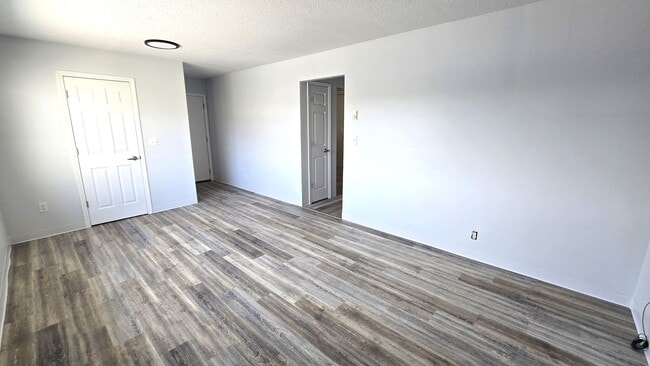 Photo - 704 Vivian St Unit 704 Vivian Street Apt #3