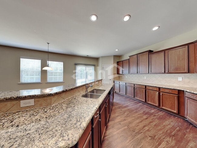 Photo - 2664 Southern Trace Dr