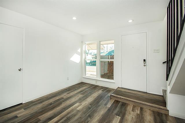 Photo - 2611 Via Cordova