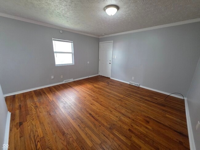 Photo - 84 S 6th Ave