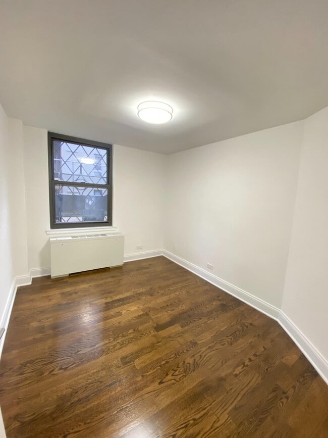 Photo - 240 E 82nd St Unit 1B