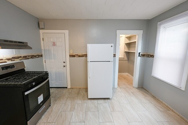 Photo - 4 Standard St Unit 2