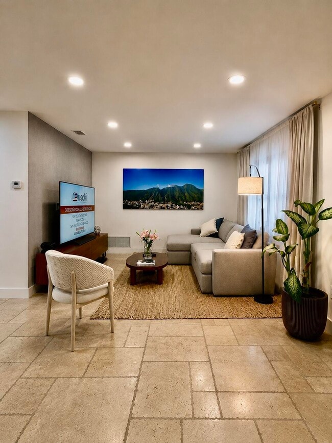 Photo - 7210 McKinley St