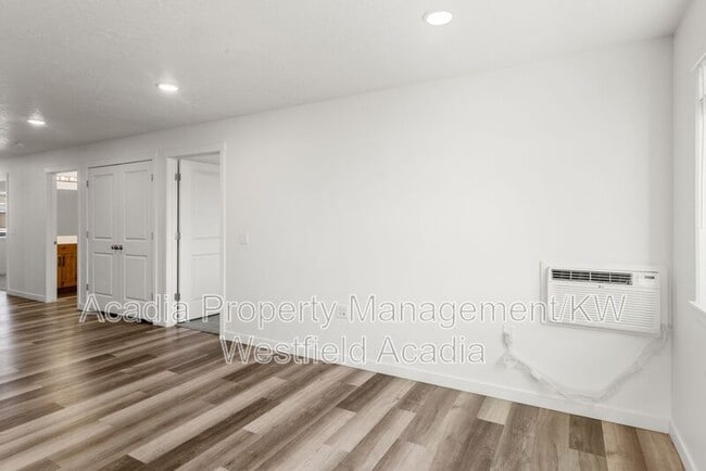 Photo - 5741 S 5th Ave