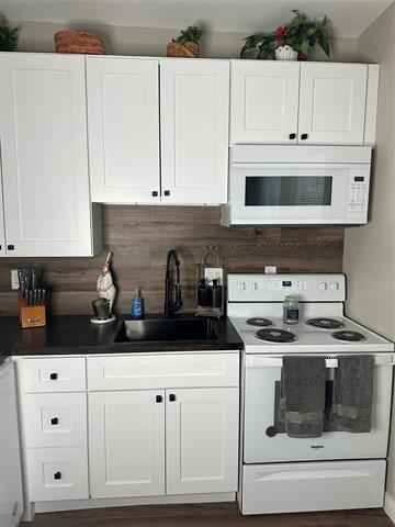 Building Photo - 707 NW 4th Ave Unit 105 Rental