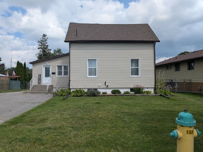 Photo - 151 Singleton Dr