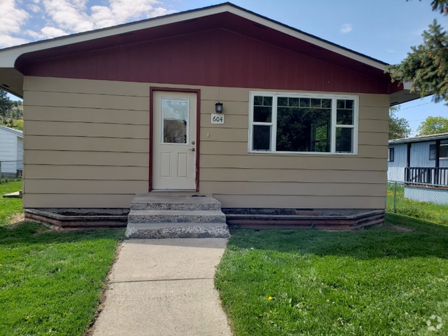 Building Photo - 604 15th Ave E Rental