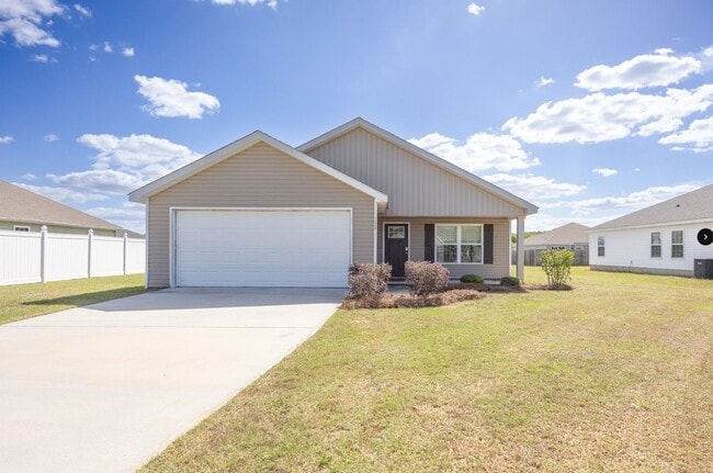 Building Photo - 7020 White Pine Ave