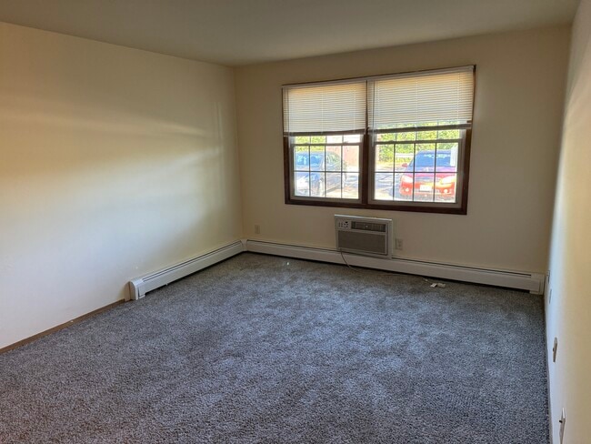 Photo - 48 on Cold Spring