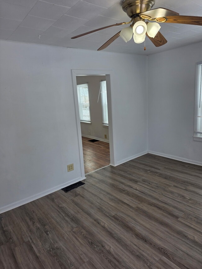 Photo - 825 Garfield Ave