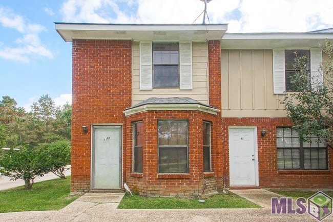 Photo - 16382 Hooper Rd Unit A1