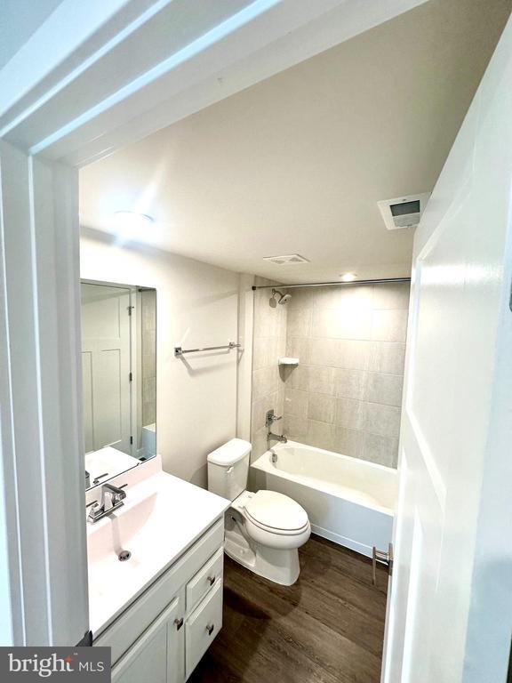 Photo - 316 E Grn St