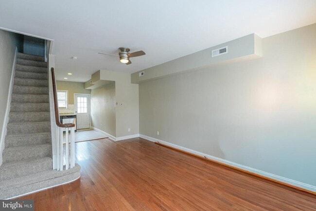 Photo - 137 Durfor St
