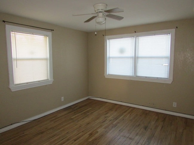 Photo - 3135 N Dixie Blvd