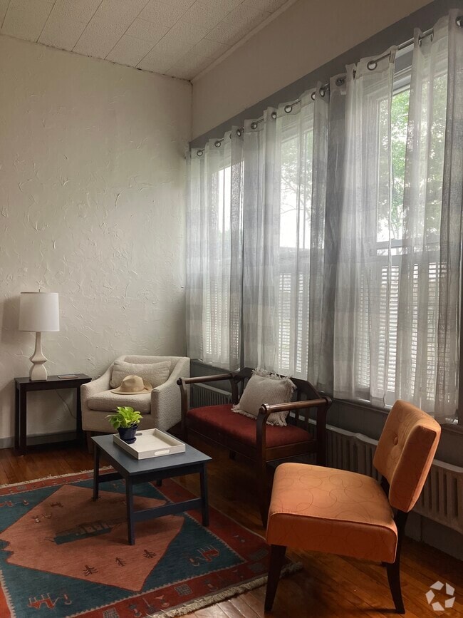 Building Photo - 105 Whipple Rd Unit #4 Rental