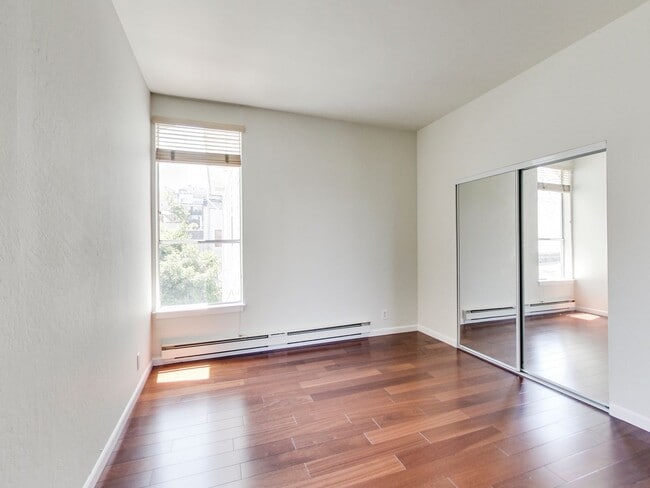 Photo - 2228 Union St Unit 210