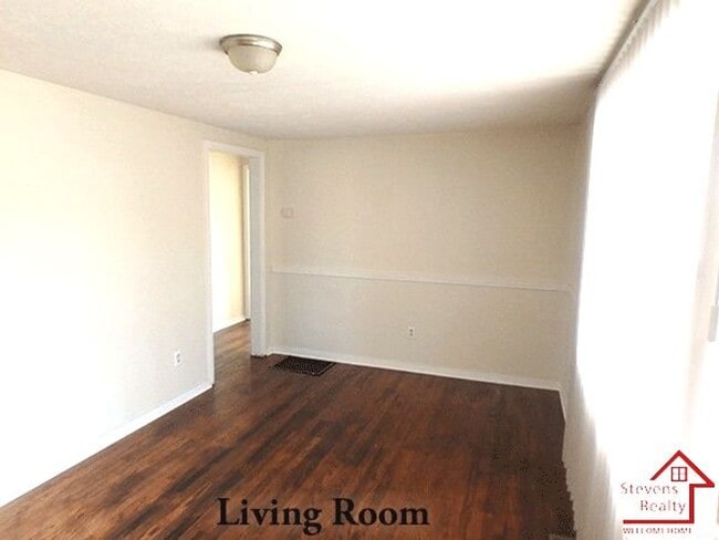 325 N Franklin Ave