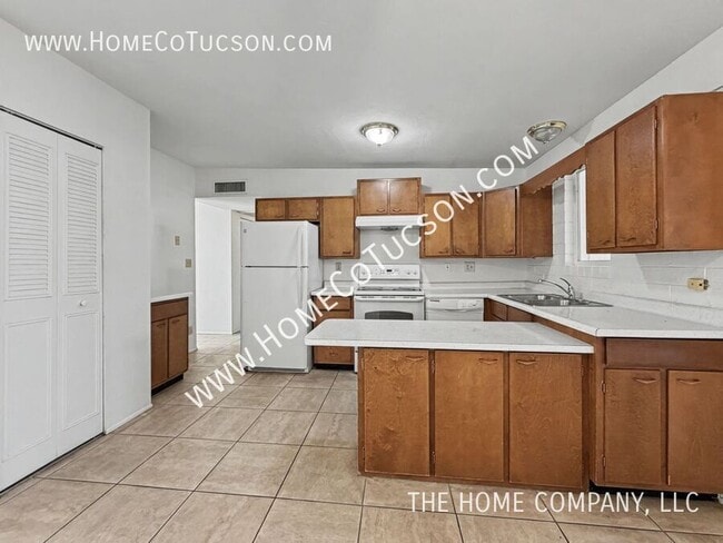 Photo - 1319 E Louisiana Dr