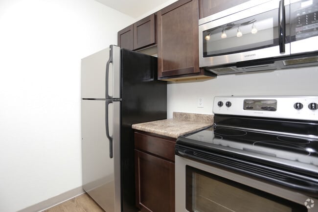 Renovated Kitchen with Stainless Steel | Waterchase Apartments | Near Grand Rapids Apartments