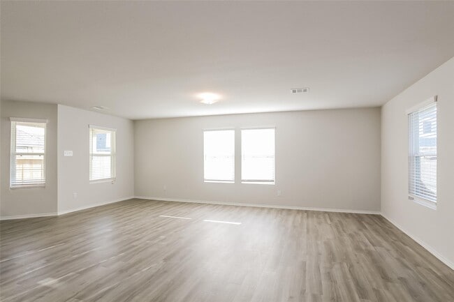 Photo - 9226 Yellow Rose Dr