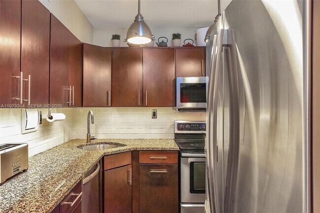 Photo - 1200 West Ave Unit 423