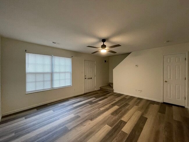 Photo - 2943 Colt Dr