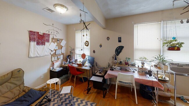 Photo - 52 Brooks St Unidad 2