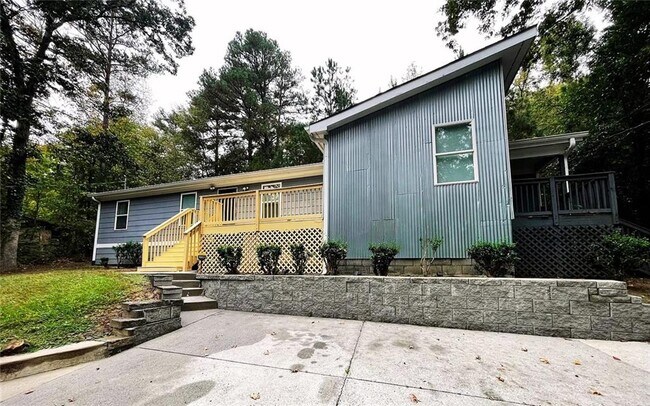 Photo - 837 Forrest Cir SE