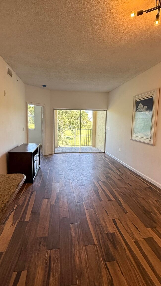 Photo - 2080 Greenview Shores Blvd Unit 411