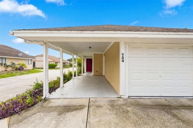 754 Summerland Dr