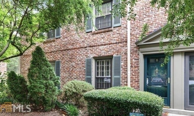 Photo - 3121 Colonial Way