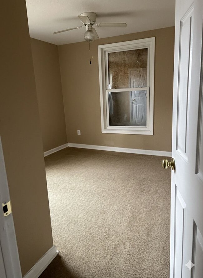 Building Photo - 1111 Madison Ave Unit B