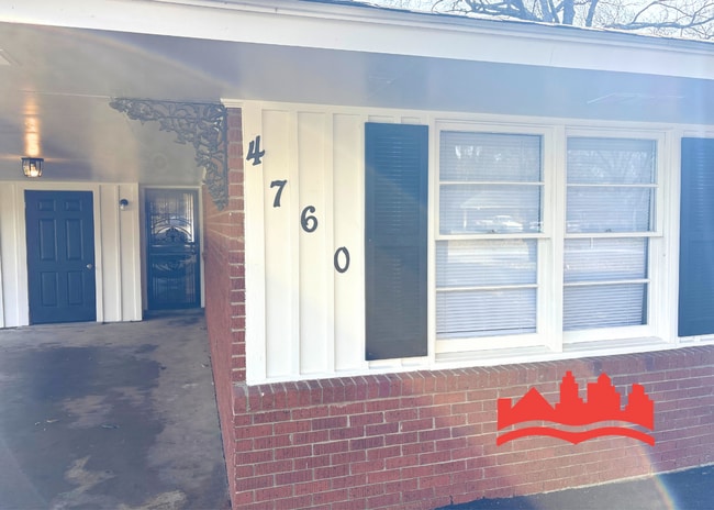 Photo - 4760 Woodridge Dr