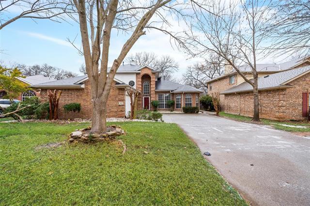 913 Wisperwood Dr
