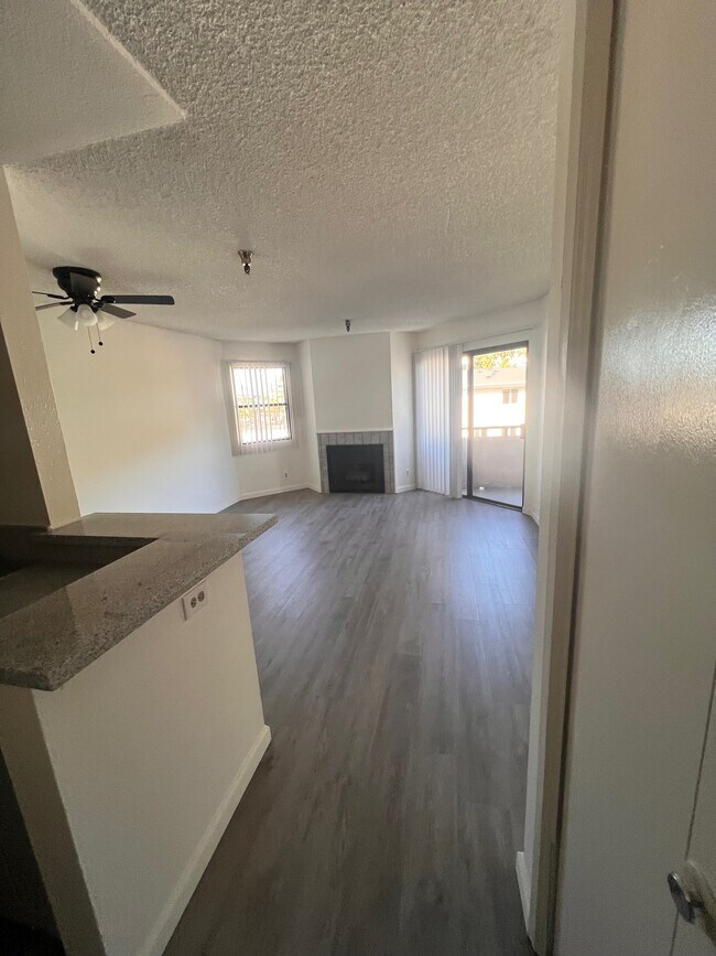 Photo - 1791 N Sycamore Ave Apartment Unit 302