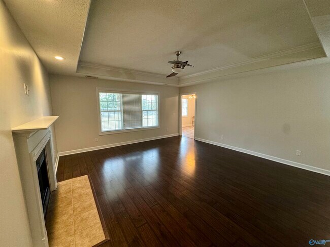 Photo - 113 Edgebrook Dr