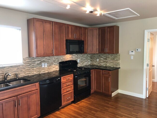 Photo - 4511 Depew Ave Unit B