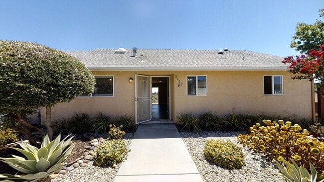 Photo - Beautiful House on Manhasset! Great Views!