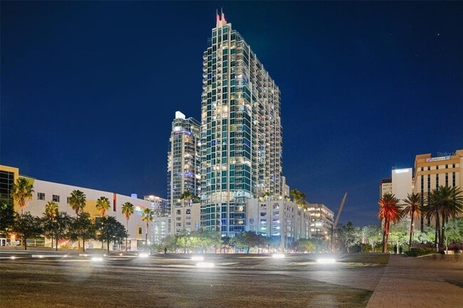 Building Photo - 777 N Ashley Dr Unit 1413