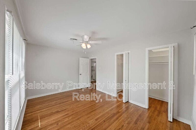 Photo - 5601 N Schilder Dr