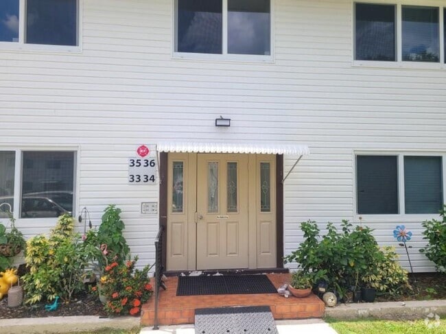 Building Photo - 22481 Westchester Blvd Rental