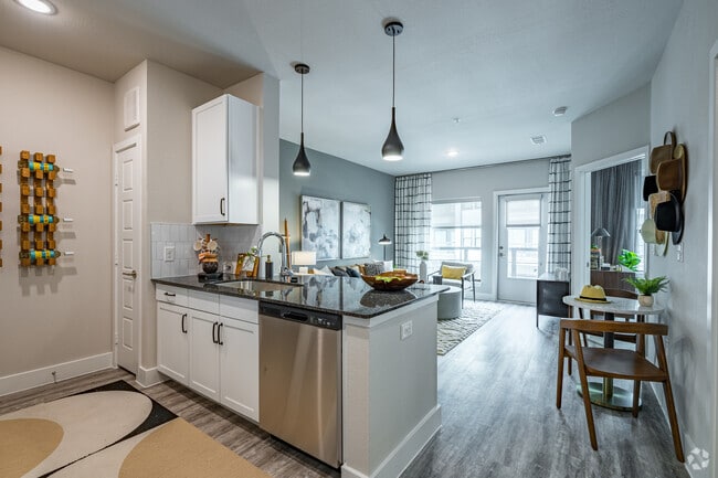 1BR, 1BA - 652SF A1