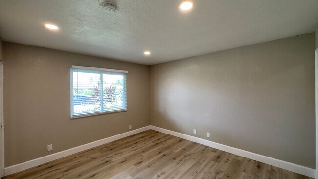 Photo - $ 2,345.00 - 3 Beds / 2 Baths, no deposit ...