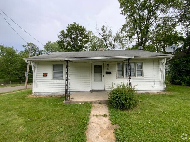 Building Photo - 847 E Seminary St Rental