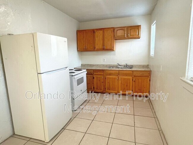 Photo - 1337 Winnifred St