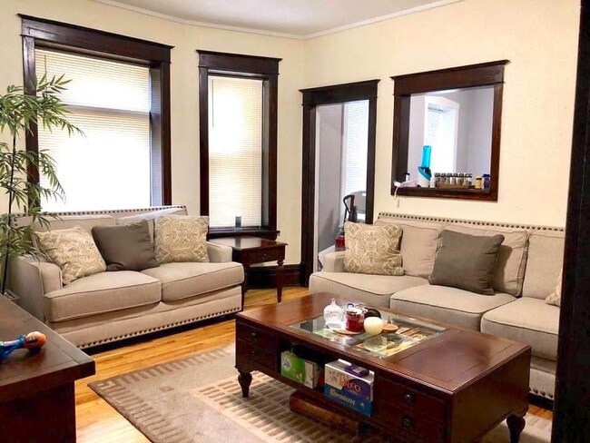 Photo - 507 Minnehaha Ave E