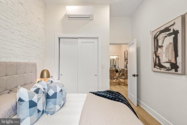 Photo - 2303 Delancey St Unit 2F