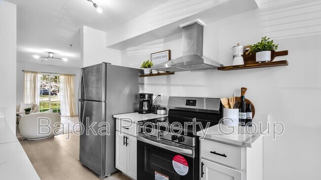 Photo - 4434 Trumbull St Unit 3
