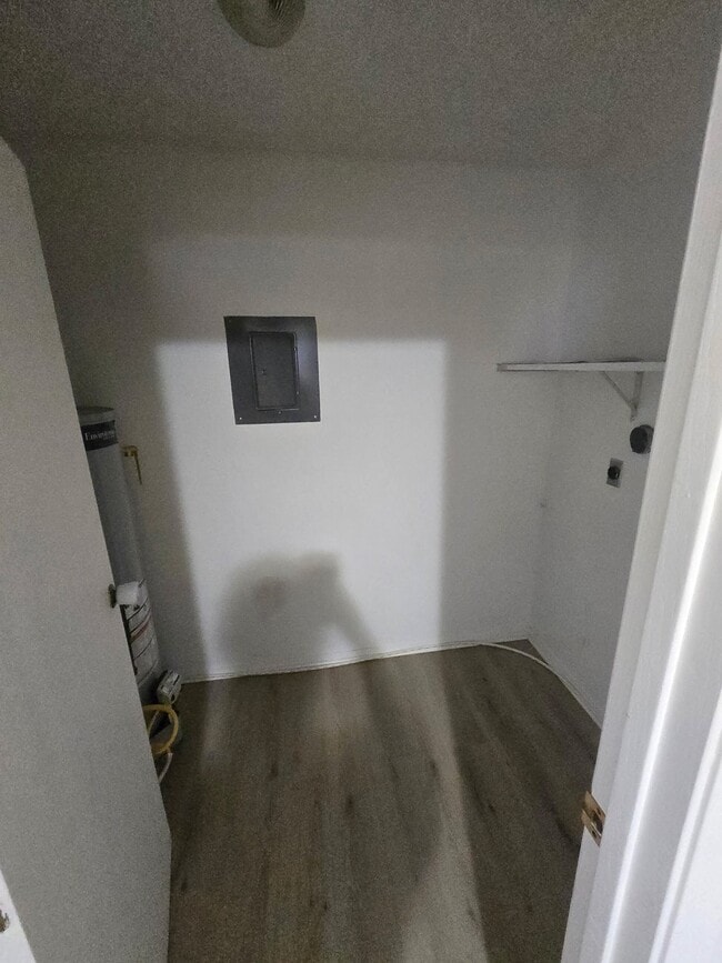 Photo - 6972-6996-6996 Joseph Dr Unit 6990
